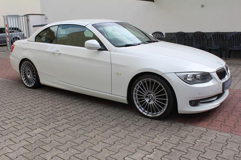 Gebraucht BMW 318 Cabriolet Comfort Edition 143 PS (105 kW) 2012 Weiß Cabrio