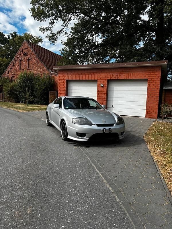 Silber Gebraucht 2005 Hyundai Coupé GLS Coupé | 2.500 € (Fairer Preis) - Bild 1/4