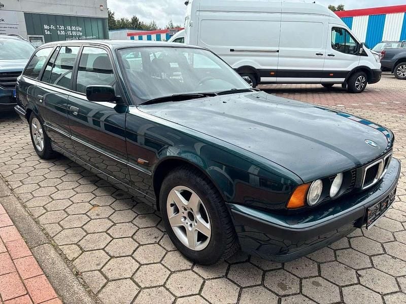 Gebraucht BMW 518 116 PS (85 kW) 1996 Grün Kombi