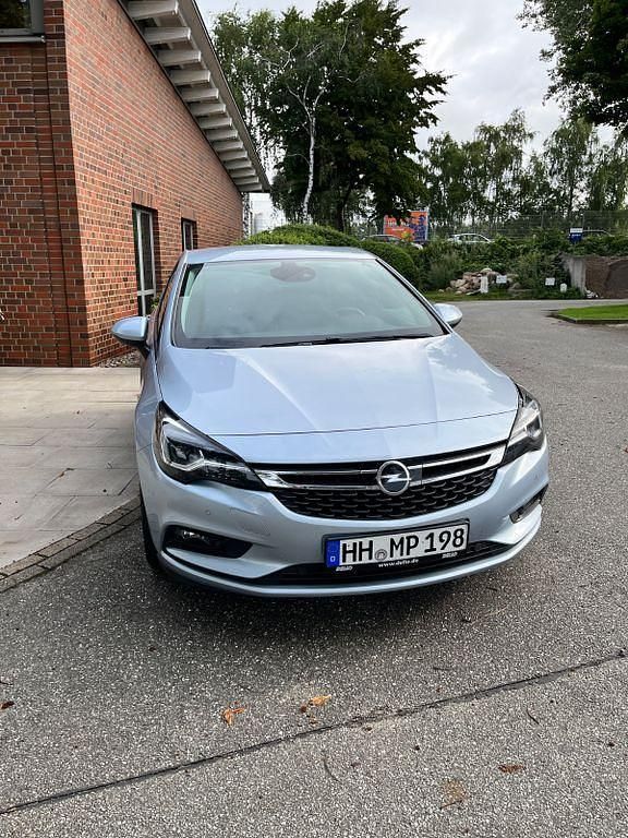 Silber Gebraucht 2017 Opel Astra Dynamic Kombi | 12.550 € (Fairer Preis) - Bild 1/4