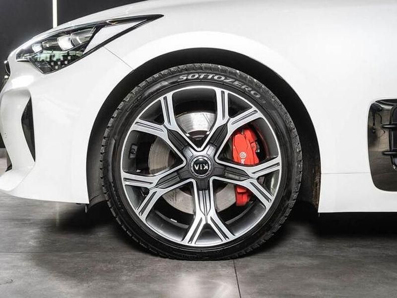Gebraucht Kia Stinger GT 366 PS (269 kW) 2020 (swp) snow white pearl Kleinwagen