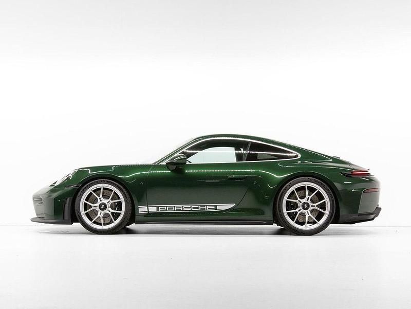 Neu Porsche 992 510 PS (375 kW) 2025 Grün