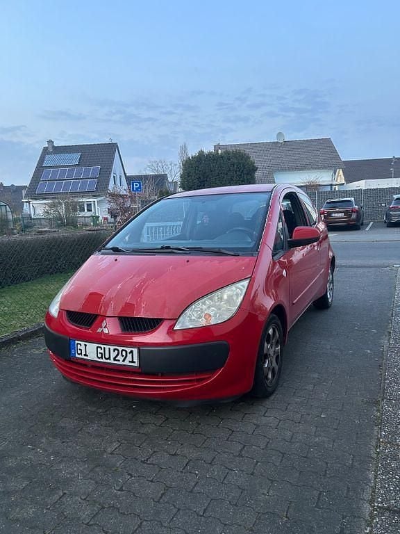 Gebraucht Mitsubishi Colt Invite 113 PS (83 kW) 2006 Rot Limousine