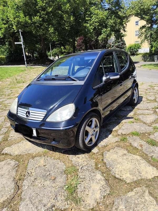 Schwarz Gebraucht 2003 Mercedes A190 Kleinwagen | 2.950 € (Teuer) - Bild 1/4