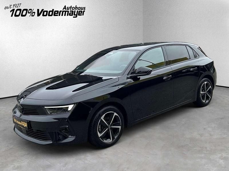 Gebraucht Opel Astra 131 PS (96 kW) 2024 Karbon schwarz Kleinwagen