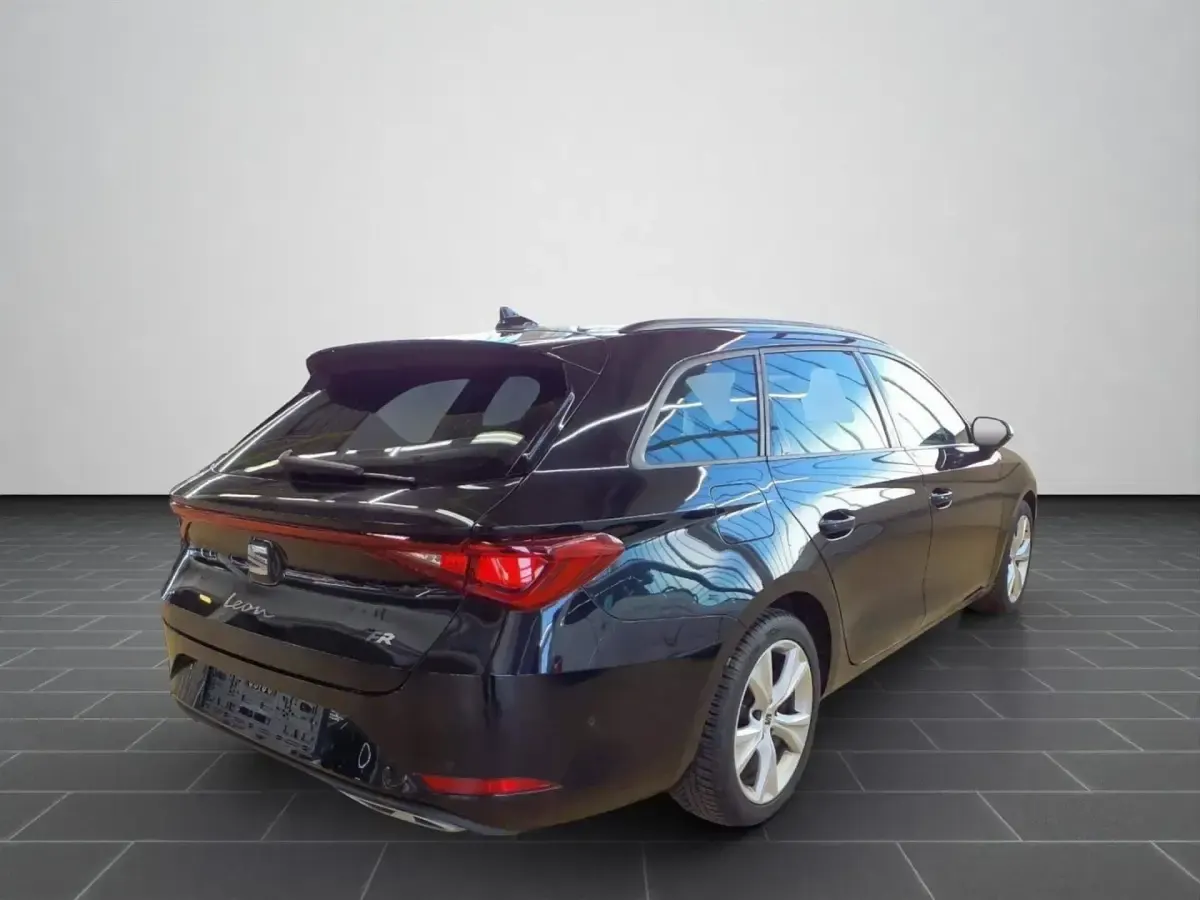 Gebraucht Seat Leon FR 150 PS (110 kW) 2025 Midnight schwarz metallic Kombi