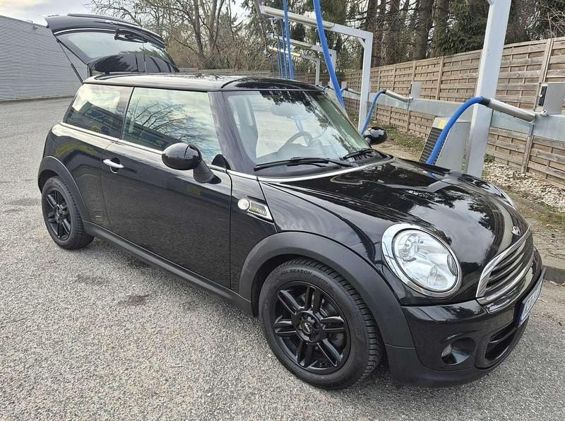 Gebraucht Mini ONE Brick Lane 75 PS (55 kW) 2013 Schwarz Kleinwagen
