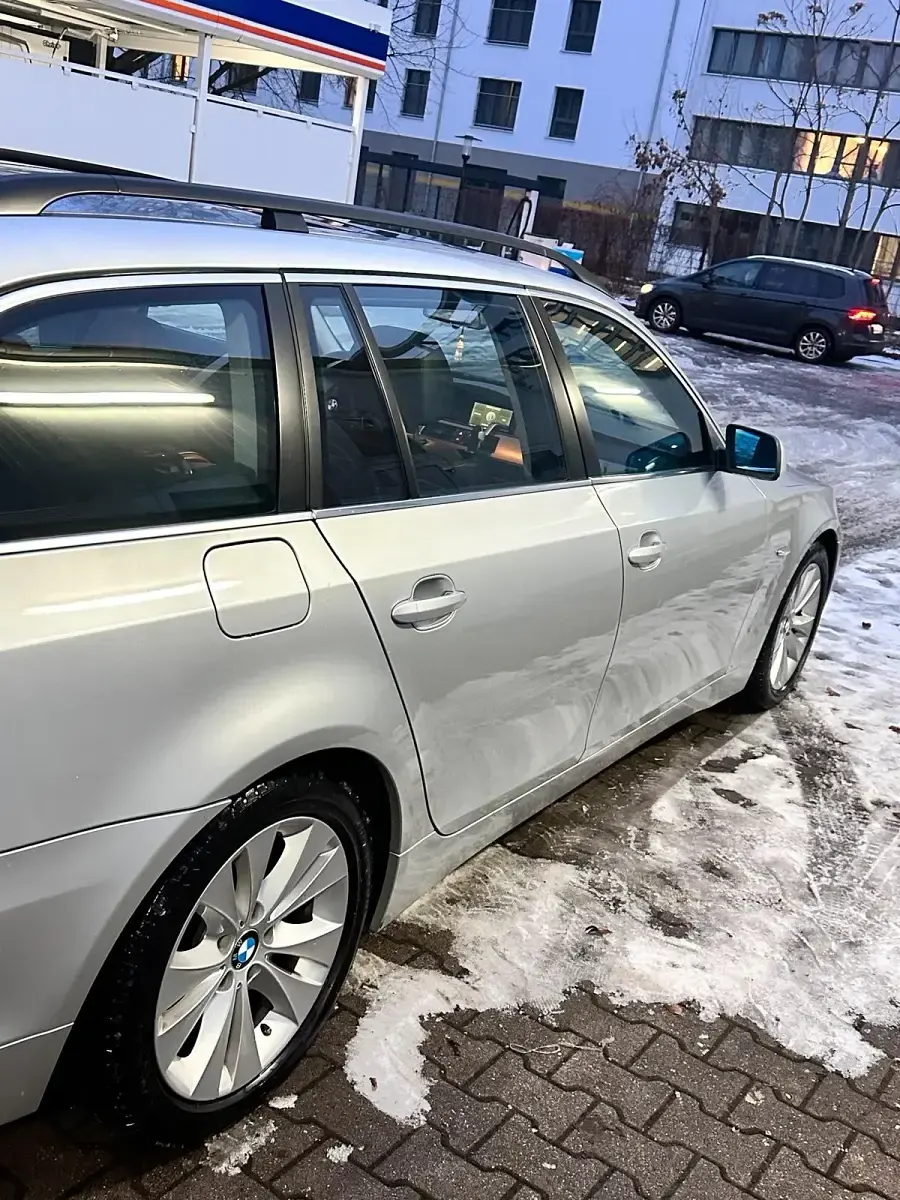 Second-hand BMW 525 2007 Argintiu Break
