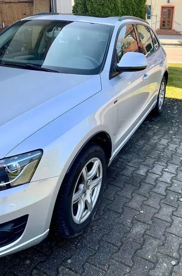 Używany Audi Q5 211 KM (155 kW) 2009 Szary SUV