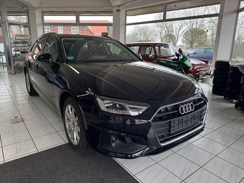 Gebraucht Audi A4 Basis 150 PS (110 kW) 2022 Schwarz Kombi