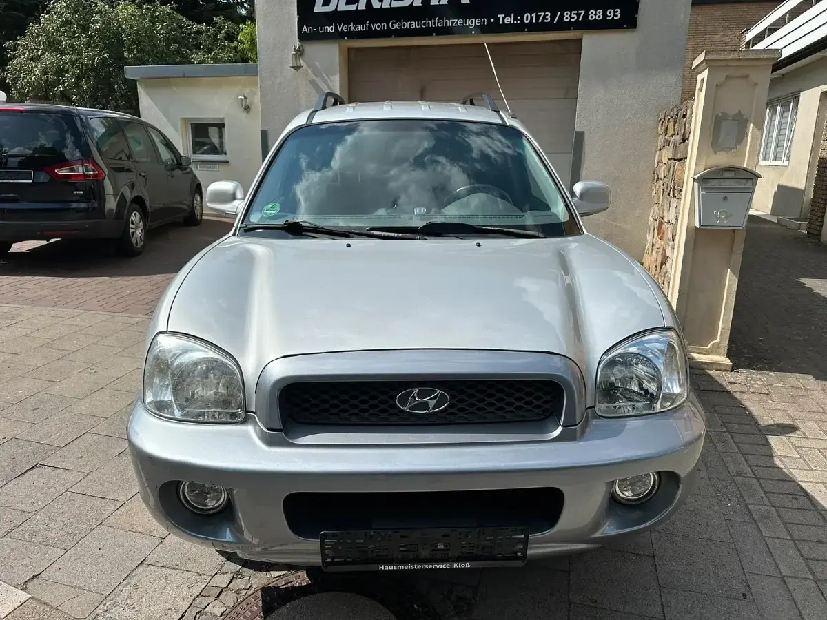 Gebraucht Hyundai Santa Fe 145 PS (106 kW) 2005 Grau SUV