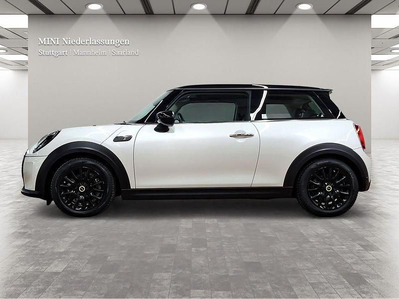 Gebraucht Mini Cooper SE 135 kW (184 PS) 2023 Weiß Kleinwagen