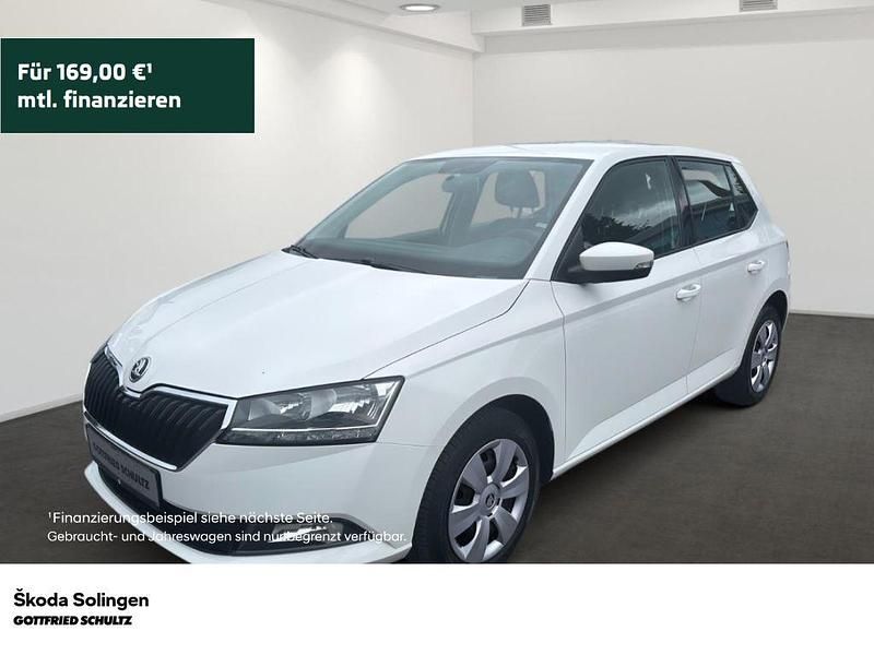 Weiß Gebraucht 2019 Skoda Fabia Active Limousine | 9.450 € (Fairer Preis) - Bild 1/4