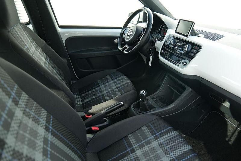 Gebraucht VW up! CLUB 60 PS (44 kW) 2016 Pure white Kleinwagen