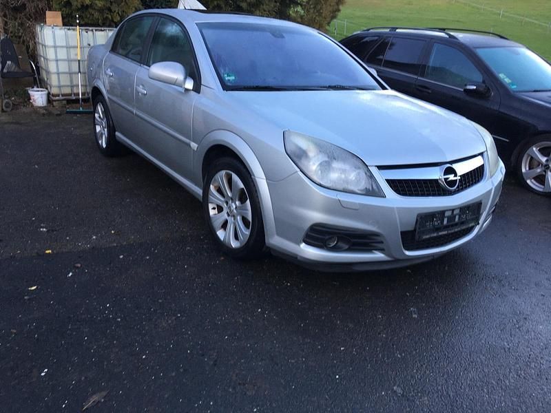 Silber Gebraucht 2007 Opel Vectra Limousine | 1.350 € (Guter Preis) - Bild 1/4