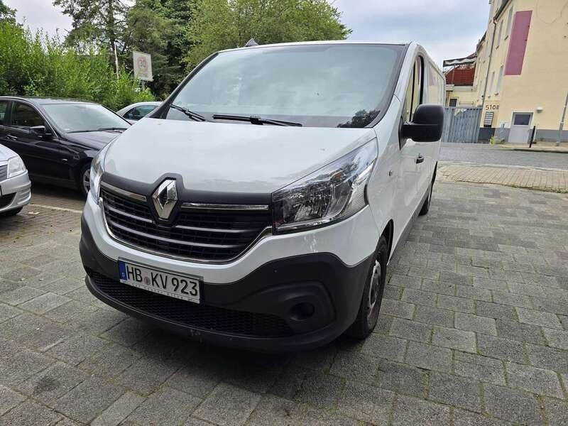 Weiß Gebraucht 2021 Renault Trafic Komfort Van | 13.900 € (Superpreis) - Bild 1/4