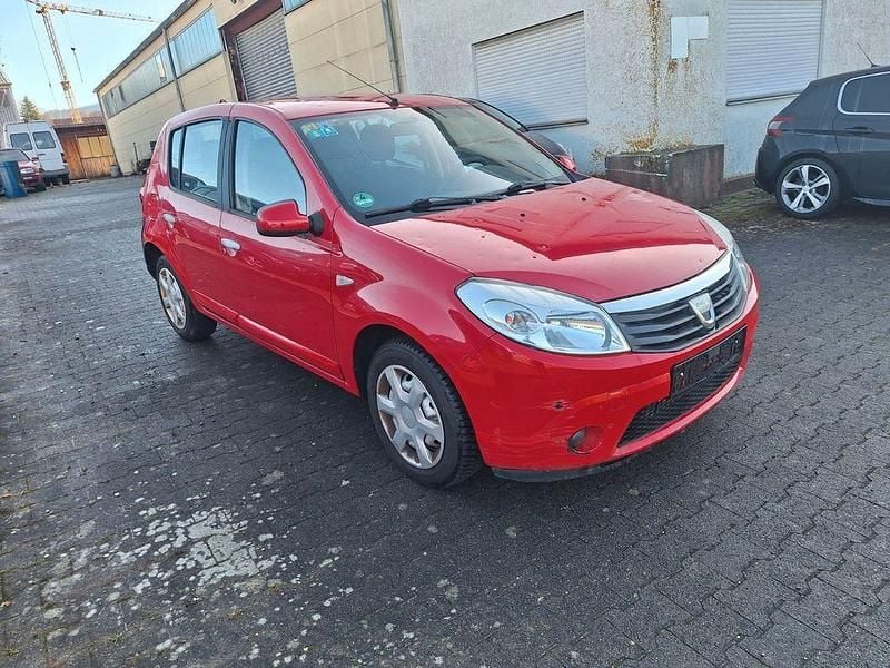 Gebraucht Dacia Sandero Lauréate 86 PS (63 kW) 2009 Rot Limousine