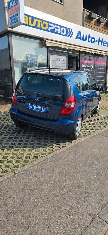 Gebraucht Mercedes A160 82 PS (60 kW) 2011 Blau Van / Kleinbus