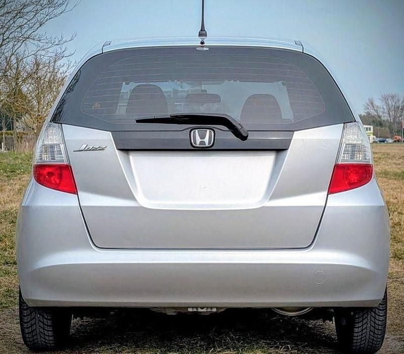 Gebraucht Honda Jazz Elegance 99 PS (72 kW) 2010 Silber Kleinwagen