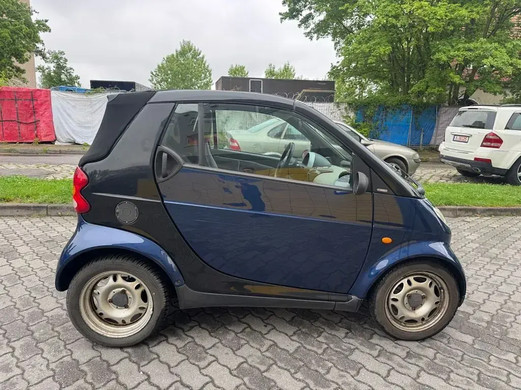 Gebraucht Smart ForTwo Cabrio Basis 61 PS (44 kW) 2003 Schwarz Cabrio