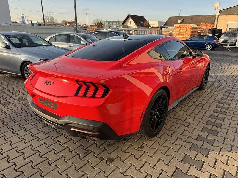 Gebraucht Ford Mustang Fastback 446 PS (328 kW) 2025 Rot