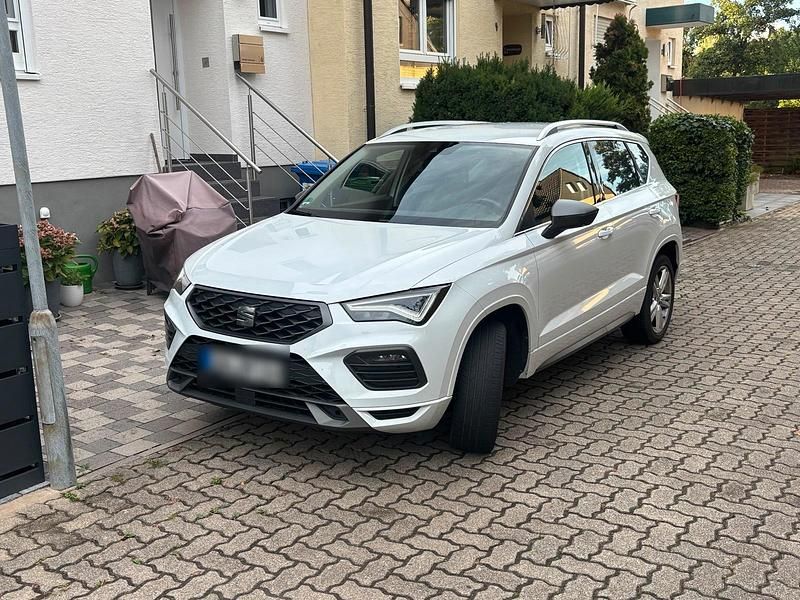 Weiß Gebraucht 2022 Seat Ateca FR SUV | 22.900 € (Fairer Preis) - Bild 1/4
