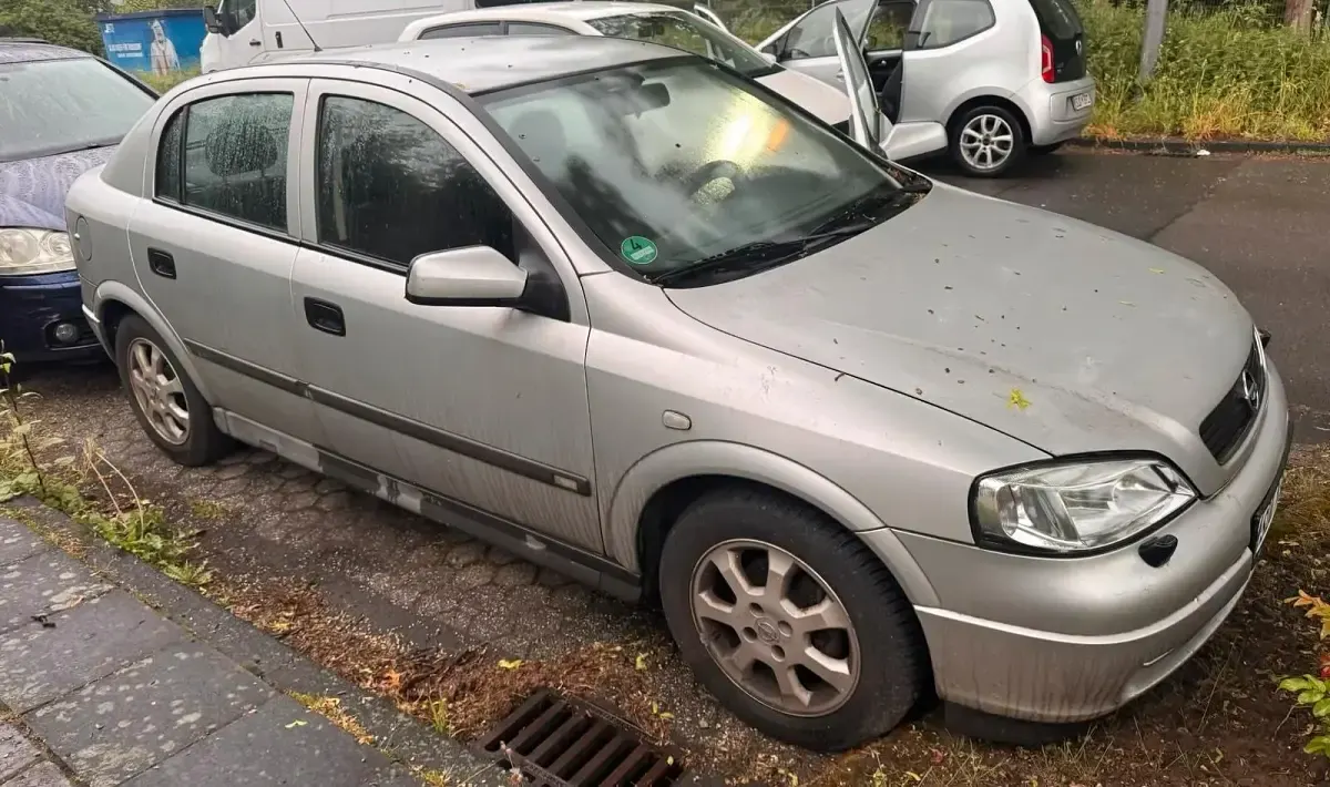 Używany Opel Astra 75 KM (55 kW) 2000 Srebrny Hatchback
