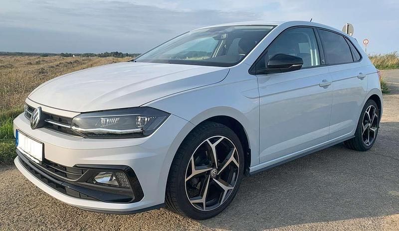 Weiß Gebraucht 2020 VW Polo Beats Kleinwagen | 19.000 € (Etwas zu teuer) - Bild 1/4