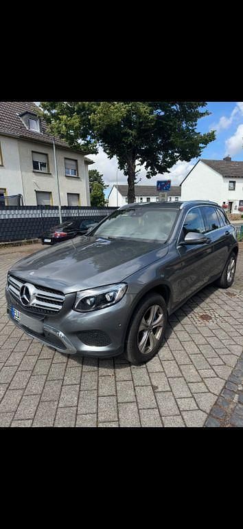 Gebraucht Mercedes GLC350 211 PS (155 kW) 2017 Grau SUV