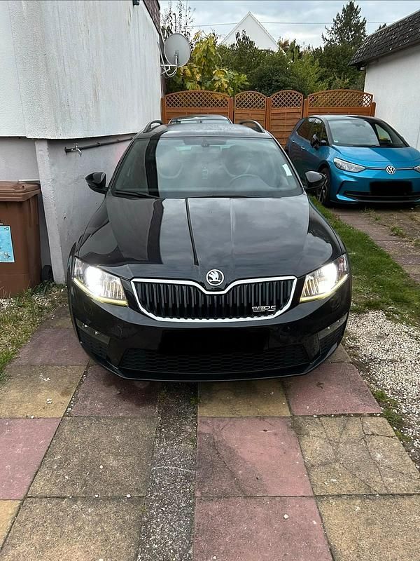 Schwarz Gebraucht 2014 Skoda Octavia vRS Kombi | 8.500 € (Superpreis) - Bild 1/4
