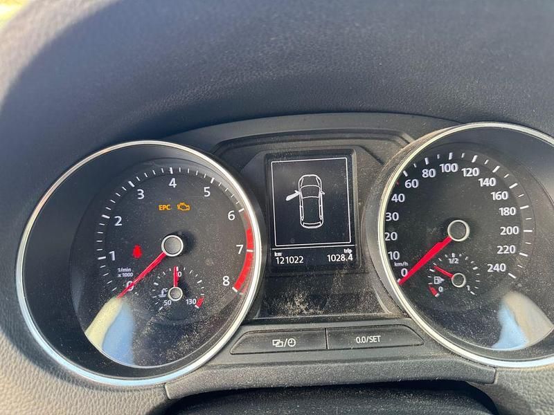 Gebraucht VW Polo Highline 90 PS (66 kW) 2016 Schwarz Limousine