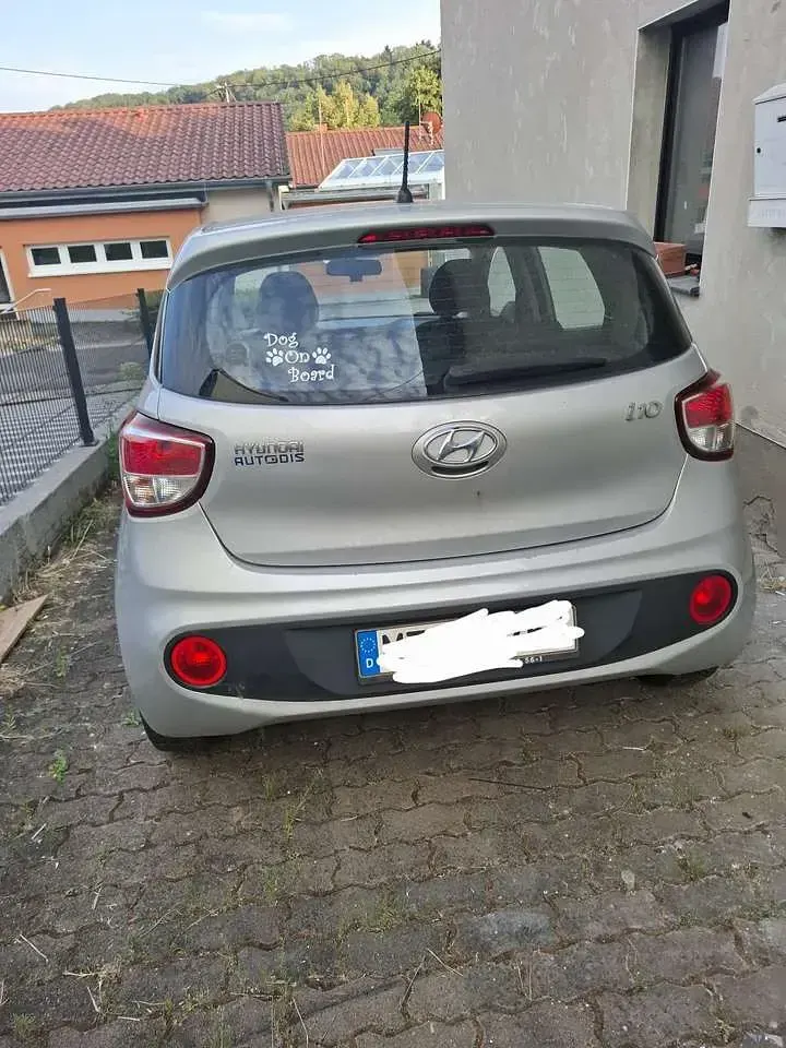 Gebraucht Hyundai i10 Intro Edition 65 PS (47 kW) 2017 Kleinwagen