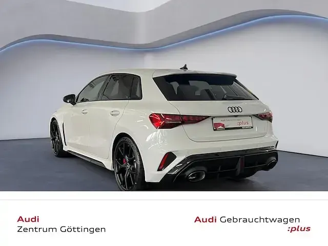 Gebraucht Audi RS3 Sportback Comfort 400 PS (294 kW) 2026 Arkonaweiß Kleinwagen