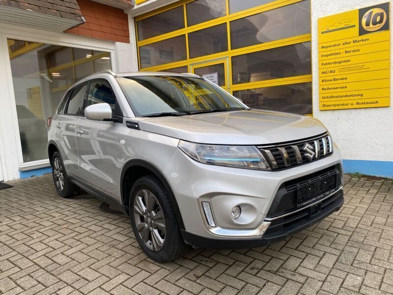 Silber Gebraucht 2023 Suzuki Vitara SUV | 19.280 € (Guter Preis) - Bild 1/4