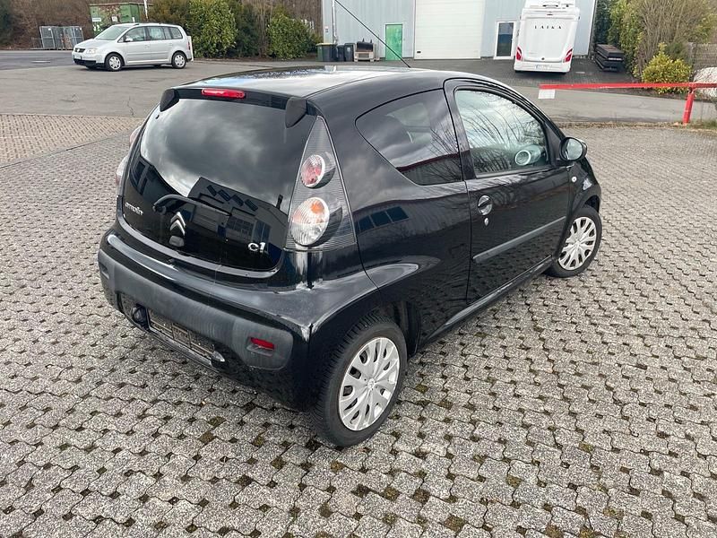 Gebraucht Citroën C1 60 PS (44 kW) 2013 Schwarz Kleinwagen