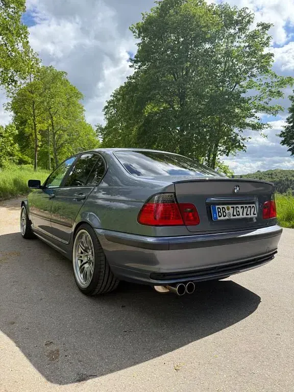 Gebraucht BMW 330 231 PS (169 kW) 2001 Blau Limousine
