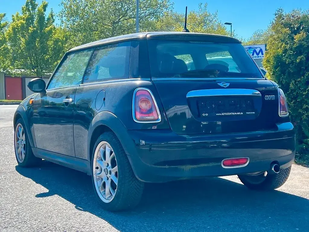 Usata Mini Cooper 120 CV (88 kW) 2009 Nero Utilitaria