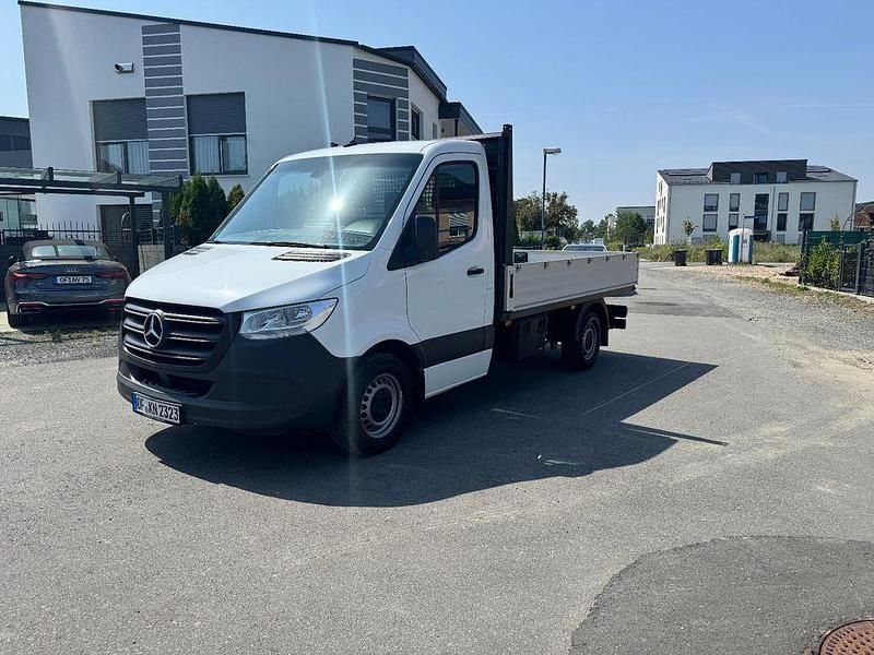 Weiß Gebraucht 2018 Mercedes Sprinter Van | 30.490 € (Guter Preis) - Bild 1/4