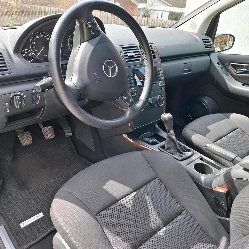 Gebraucht Mercedes A150 95 PS (69 kW) 2006 Silber Limousine