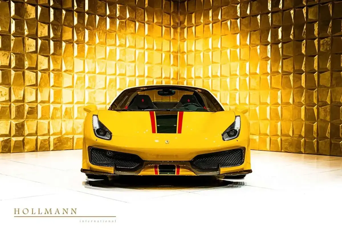 Gebraucht Ferrari 488 721 PS (530 kW) 2020 Gelb Cabrio
