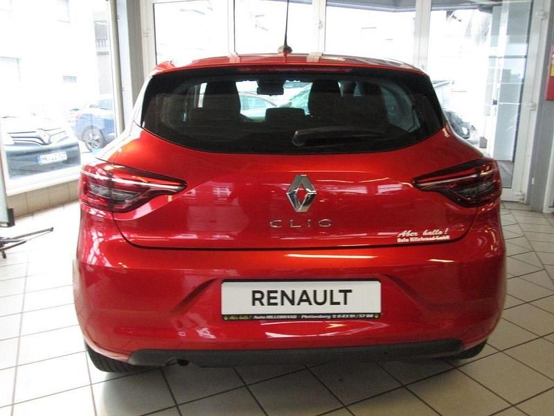 Gebraucht Renault Clio V Zen 91 PS (66 kW) 2021 Rot Limousine