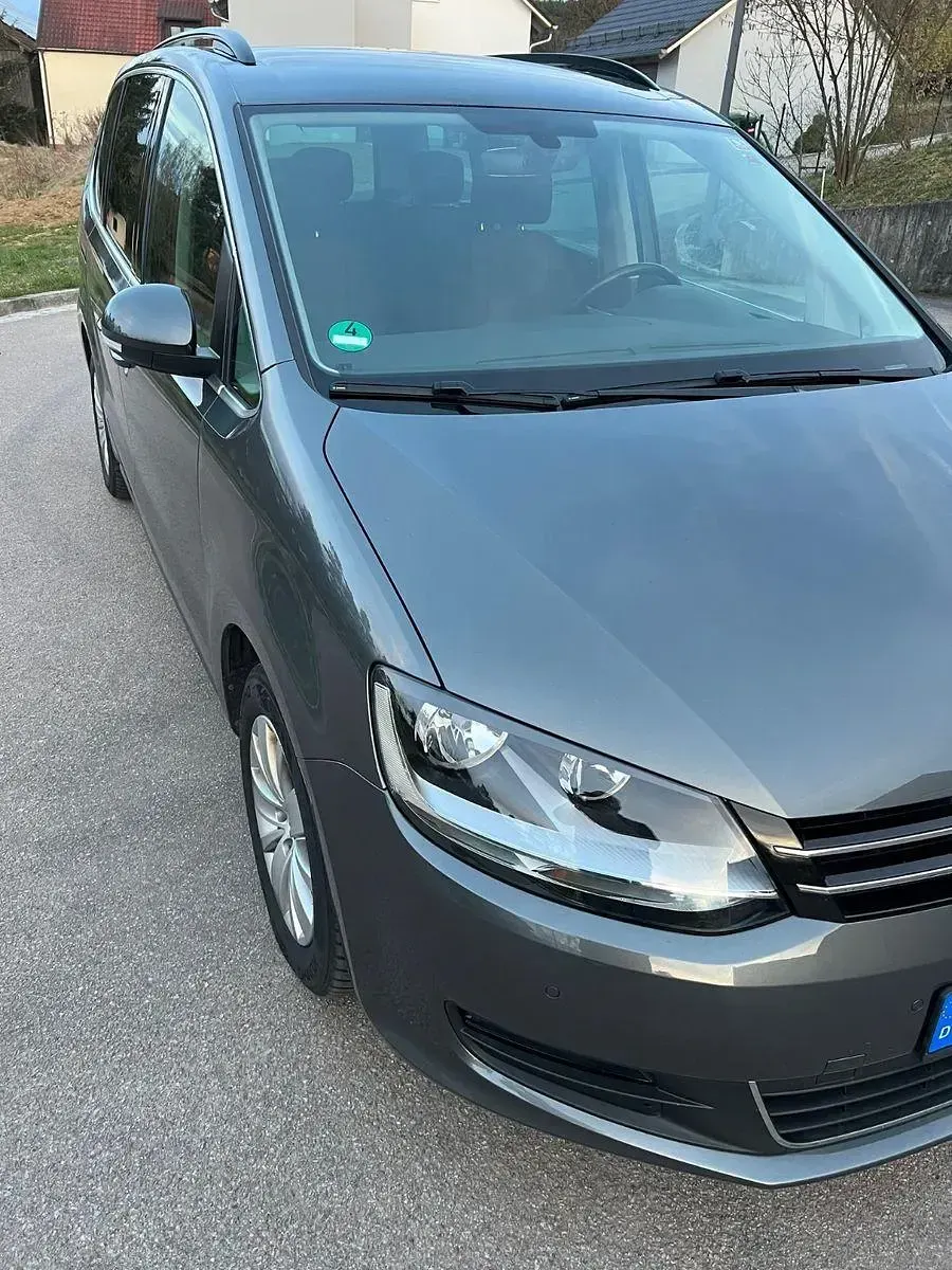 Gebraucht VW Sharan Comfortline 150 PS (110 kW) 2017 Silber Van / Kleinbus
