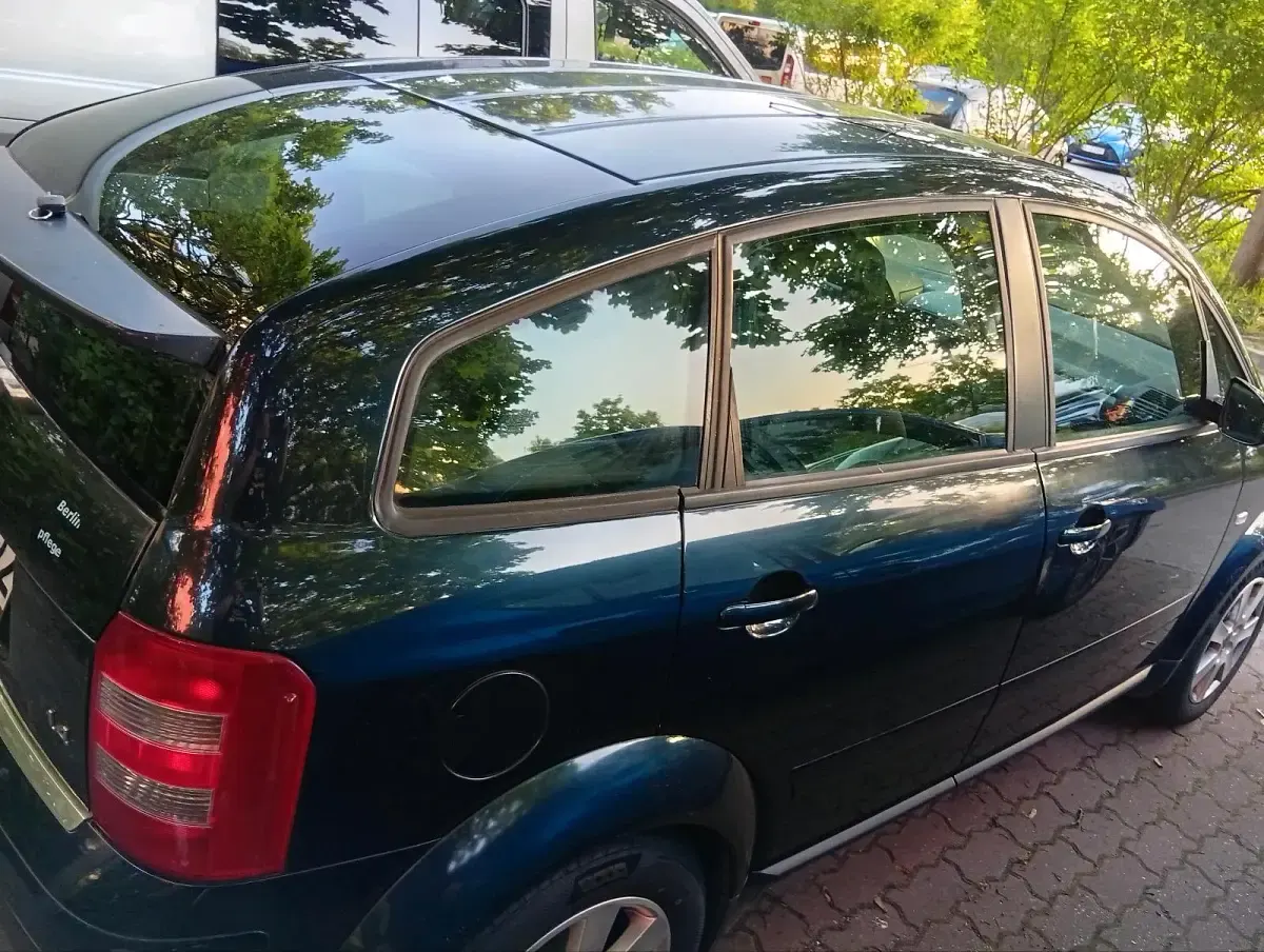 Gebraucht Audi A2 75 PS (55 kW) 2003 Blau Kleinwagen