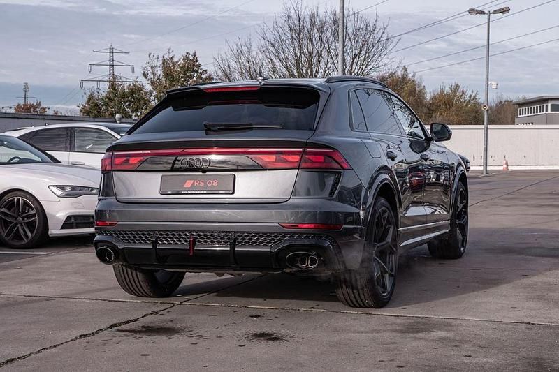 Neu Audi RS Q8 Performance 640 PS (470 kW) 2026 Grau SUV