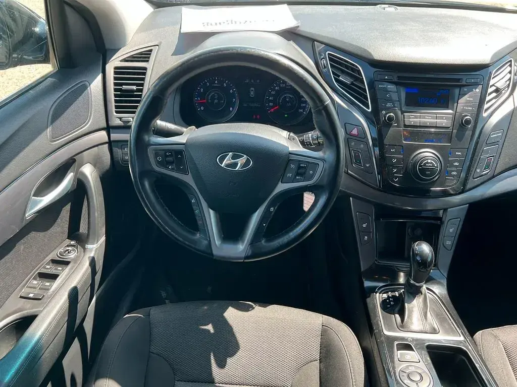 Gebraucht Hyundai i40 Trend 165 PS (121 kW) 2016 Schwarz Kombi
