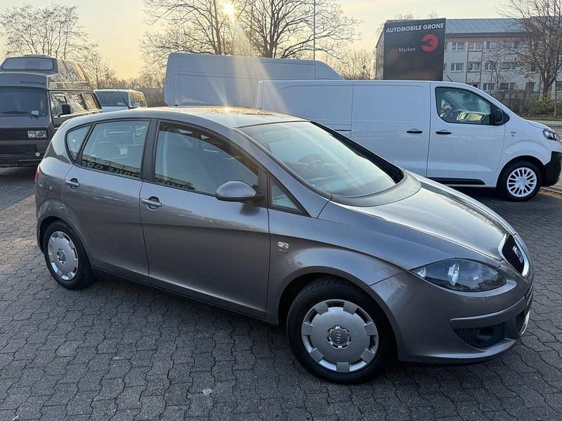 Gebraucht Seat Altea Stylance 140 PS (102 kW) 2004 Grau Van / Kleinbus