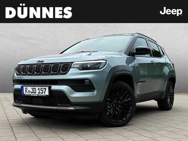 Grün Gebraucht 2022 Jeep Compass SUV | 31.999 € (Teuer) - Bild 1/4