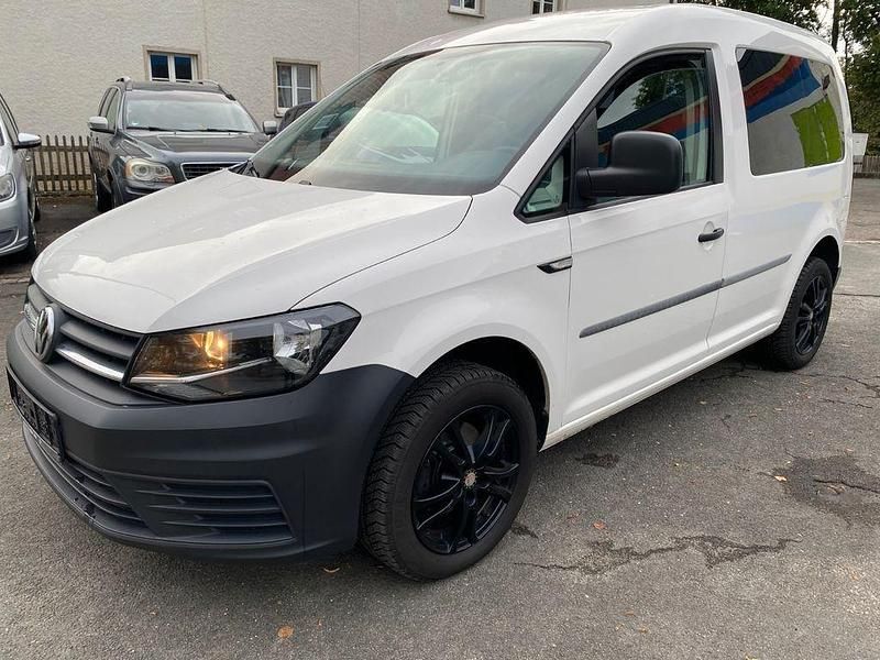 Weiß Gebraucht 2017 VW Caddy Van / Kleinbus | 7.700 € (Teuer) - Bild 1/4