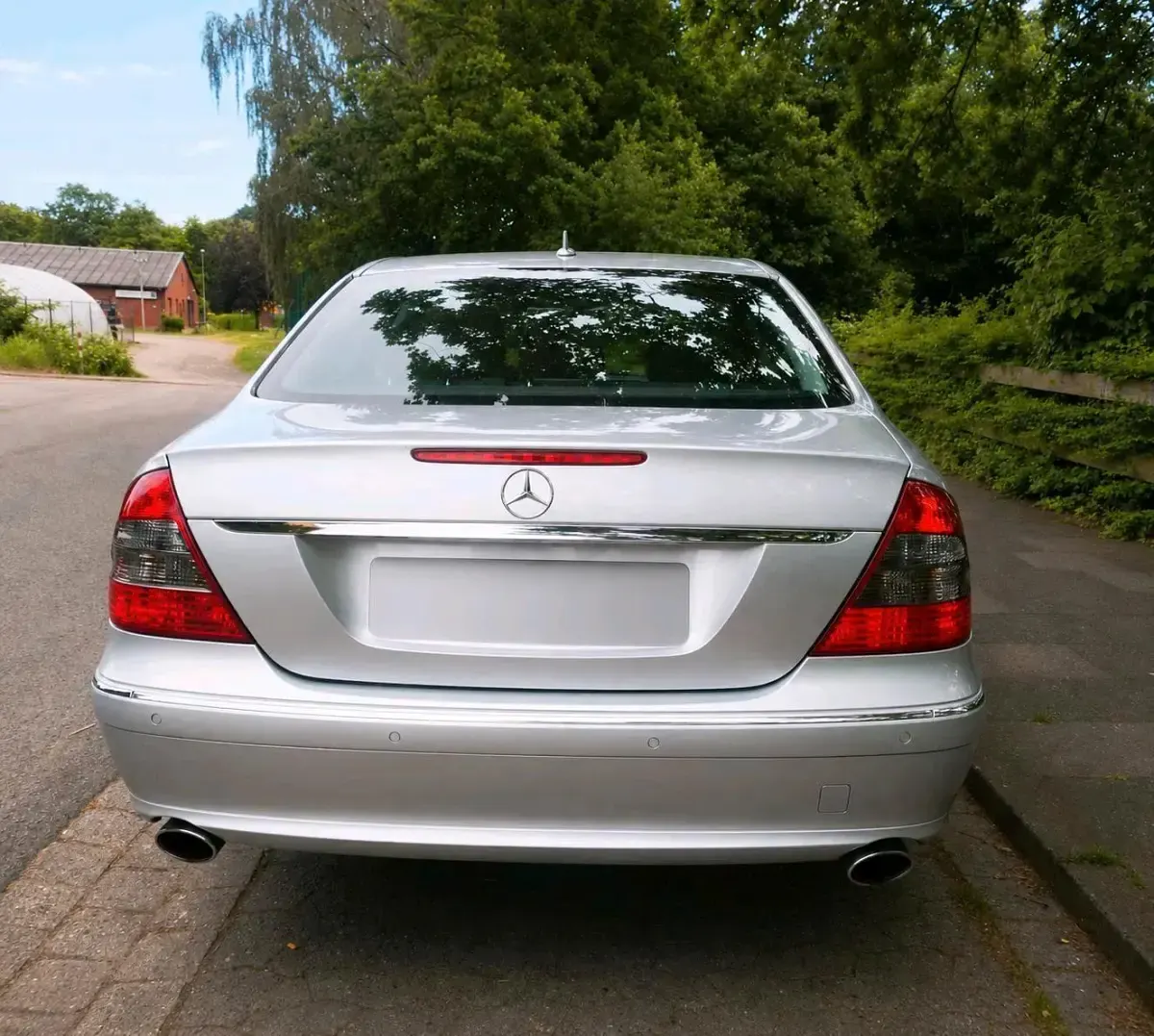 Gebraucht Mercedes E320 224 PS (164 kW) 2008 Silber Limousine