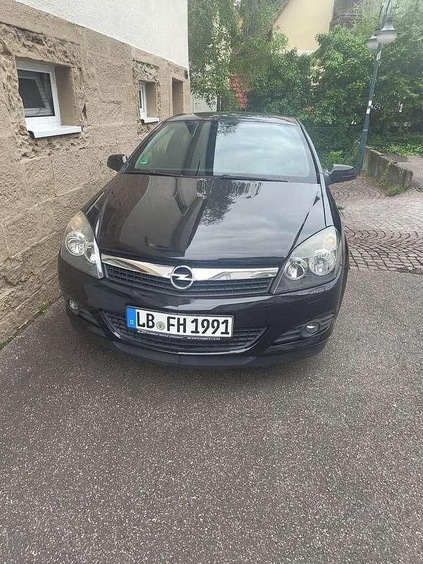 Schwarz Gebraucht 2009 Opel Astra Edition Kleinwagen | 2.150 € (Guter Preis) - Bild 1/4
